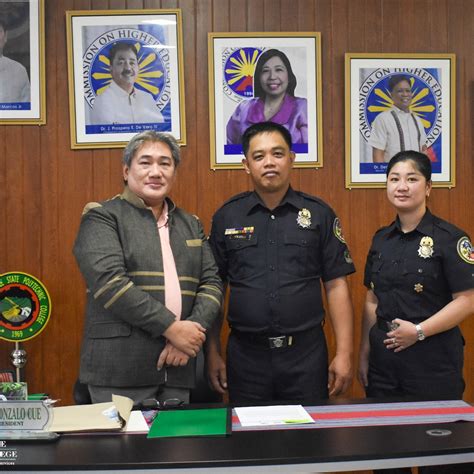 blas alsiyao|2 young officers get Gold Cross medal for Zambo bravery.